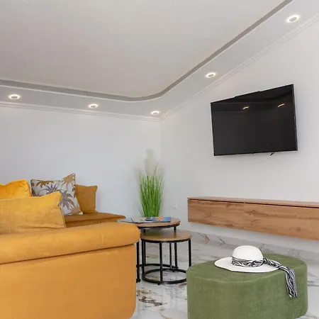 Adriano Luxury * Kaštela