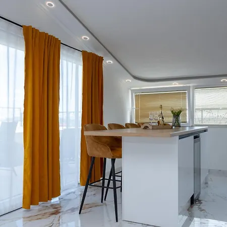 Adriano Luxury * Kaštela
