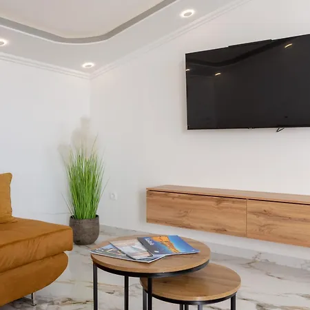 Adriano Luxury Appartement *
